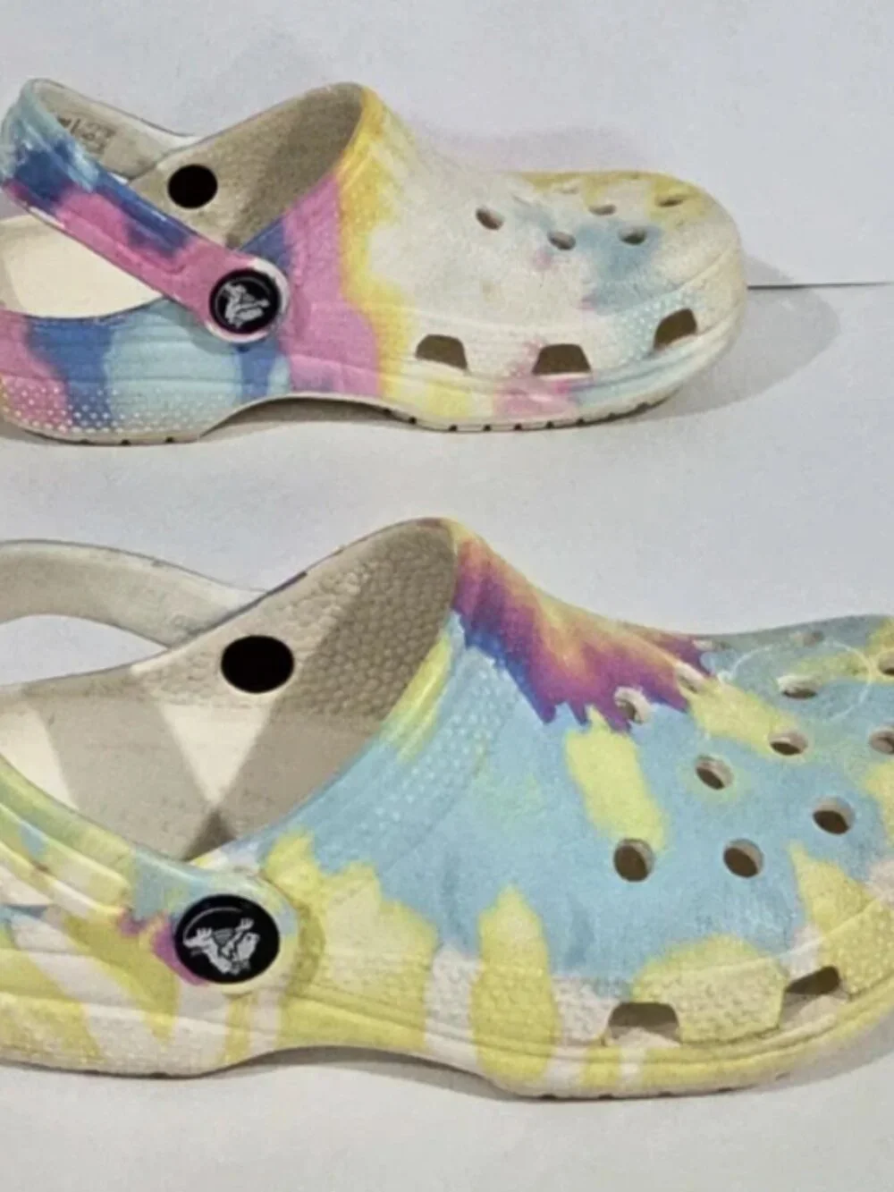 Crocs kids 12 (c12) Iconic Crocs Comfort Tie Dye